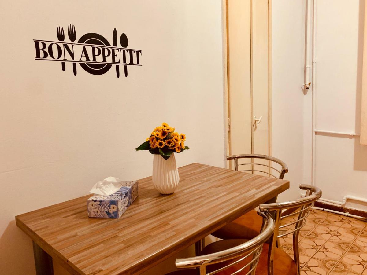 Ultracentral Apartment With All You Need: Wifi, Tv, Ac, Washer, Coffe Timisoara Exterior photo